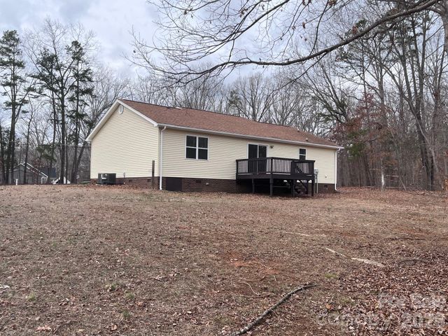 211 Honeycutt Road, Troutman, NC 28166