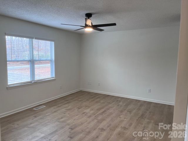 211 Honeycutt Road, Troutman, NC 28166