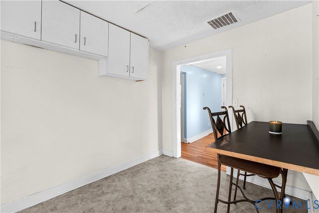 544 Roslyn Ave, Colonial Heights, VA 23834