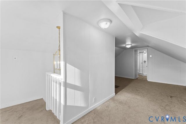 544 Roslyn Ave, Colonial Heights, VA 23834