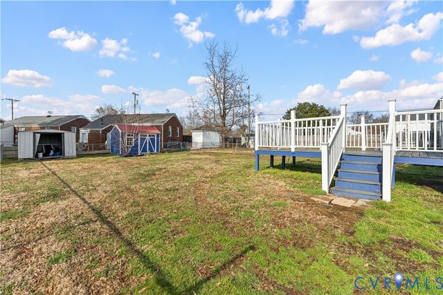 544 Roslyn Ave, Colonial Heights, VA 23834