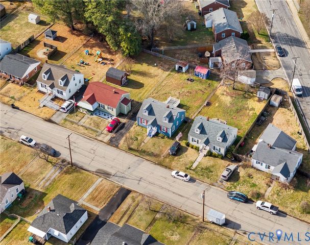 544 Roslyn Ave, Colonial Heights, VA 23834