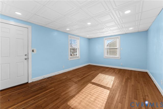 544 Roslyn Ave, Colonial Heights, VA 23834