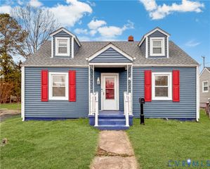 544 Roslyn Ave, Colonial Heights, VA 23834