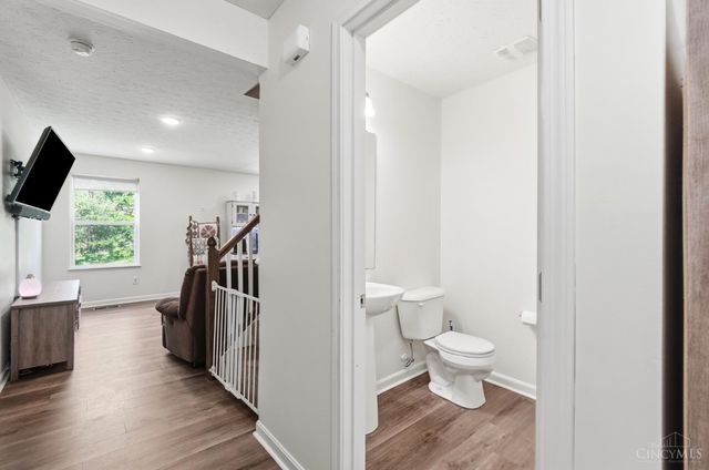 1022 Golden Oak Drive, Hamilton, OH 45013