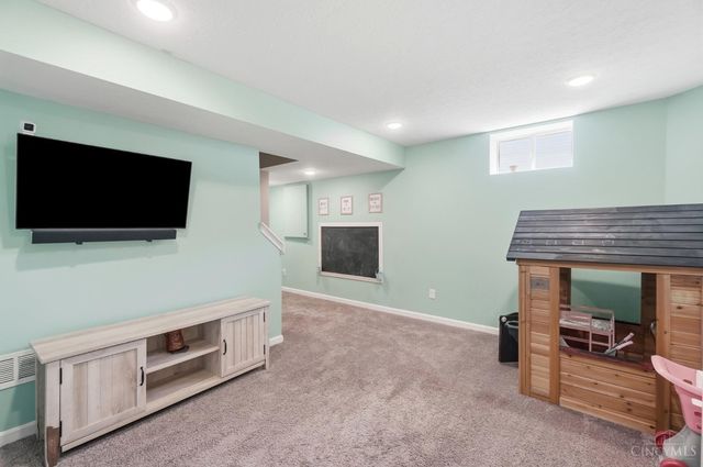 1022 Golden Oak Drive, Hamilton, OH 45013
