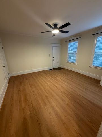 37 Basset St 1B, Lynn, MA 01902