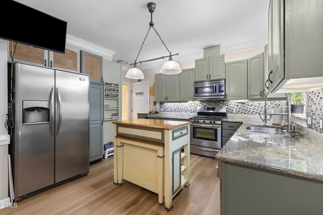 206 Park Valley Lane, Cary, NC 27519