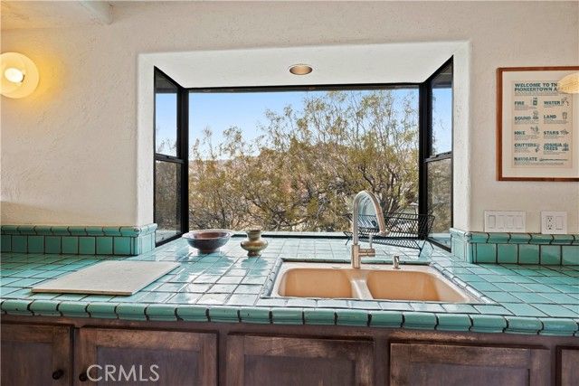 51222 Gamma Gulch Road, Pioneertown, CA 92268