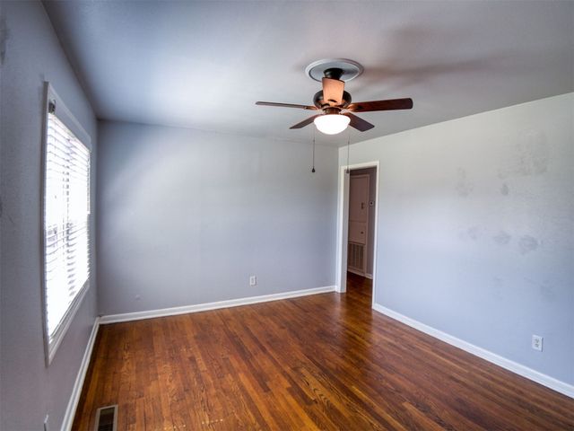 908 N Cockrel Avenue, Norman, OK 73071