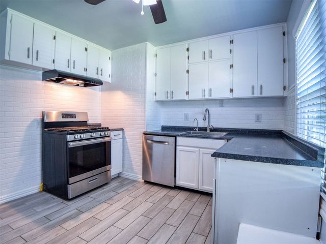 908 N Cockrel Avenue, Norman, OK 73071