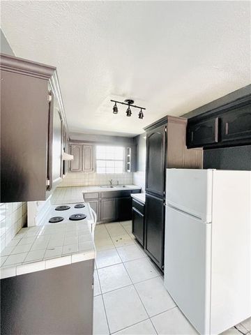 3105 N Hoehn Road, Edinburg, TX 78541