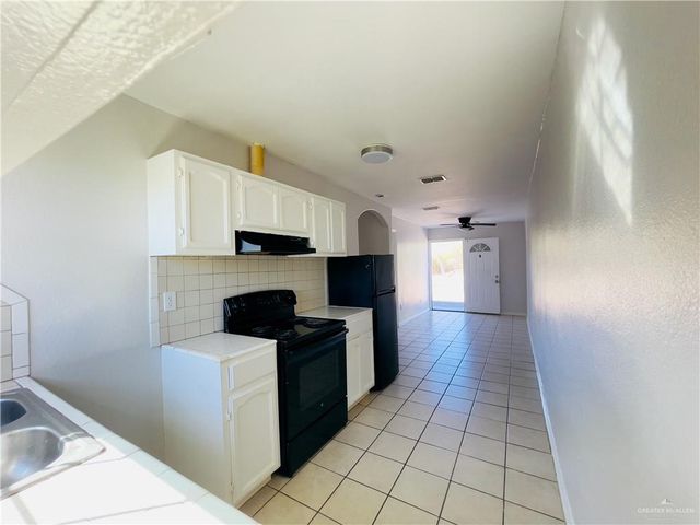 3105 N Hoehn Road, Edinburg, TX 78541