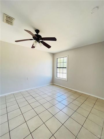 3105 N Hoehn Road, Edinburg, TX 78541