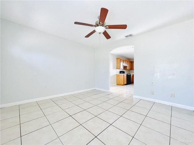 3105 N Hoehn Road, Edinburg, TX 78541