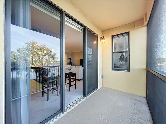 16300 COUNTY ROAD 455 306, Montverde, FL 34756