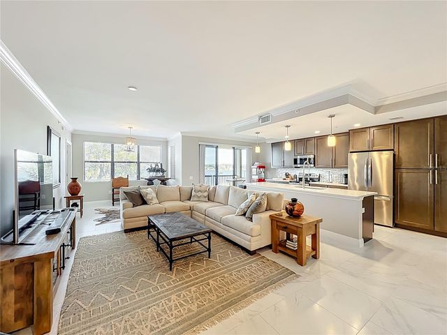 16300 COUNTY ROAD 455 306, Montverde, FL 34756