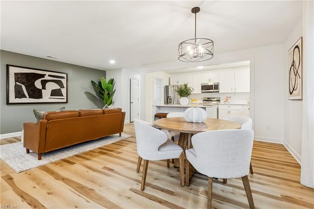 15661 Warwick Blvd Unit H, Newport News, VA 23608