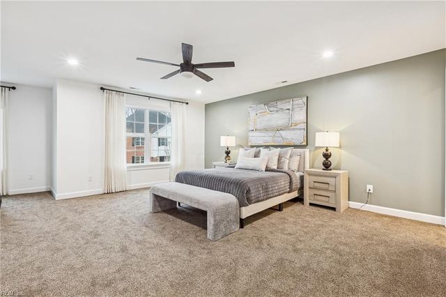 15661 Warwick Blvd Unit H, Newport News, VA 23608