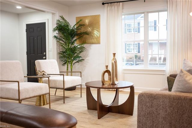 15661 Warwick Blvd Unit H, Newport News, VA 23608