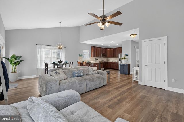 22 AZZURRI CT, Smyrna, DE 19977