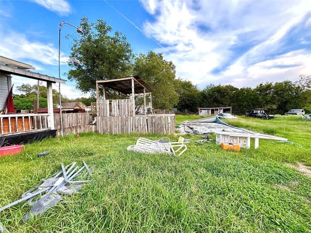 219 N Smyth Street, Mart, TX 76664