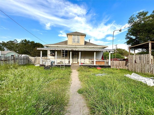 219 N Smyth Street, Mart, TX 76664