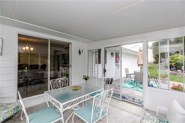 14 Brookfarm Road, North Providence, RI 02904