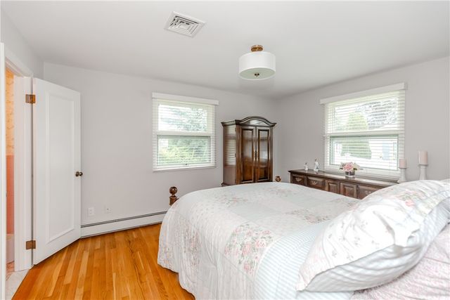 14 Brookfarm Road, North Providence, RI 02904