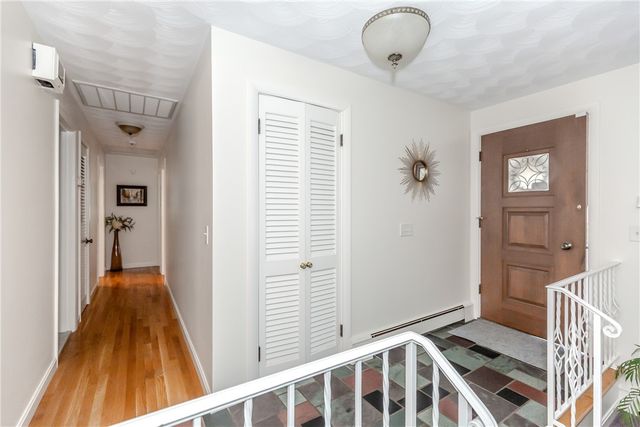 14 Brookfarm Road, North Providence, RI 02904