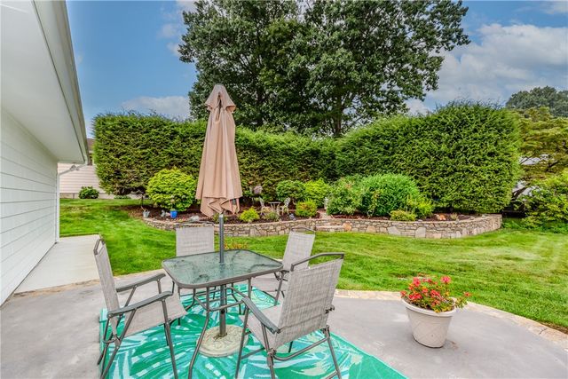 14 Brookfarm Road, North Providence, RI 02904
