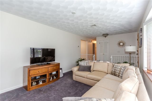 14 Brookfarm Road, North Providence, RI 02904