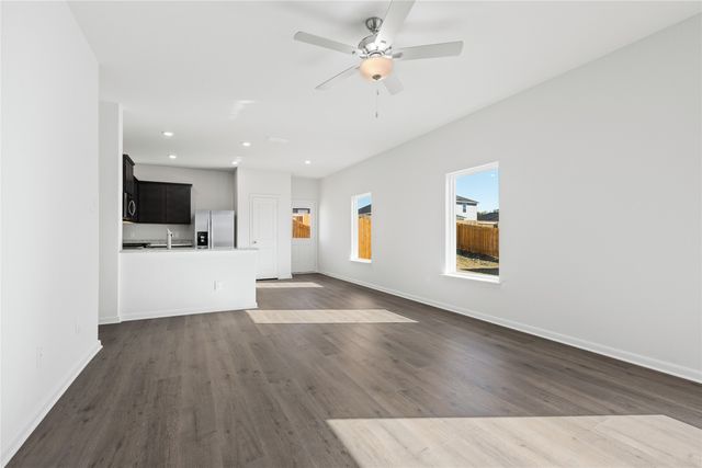 8420 White Wolf Trail, Ponder, TX 76259