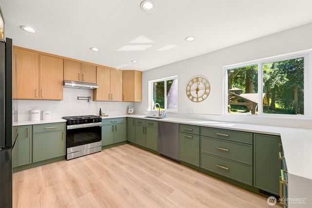 4320 Lakeway Drive, Bellingham, WA 98229