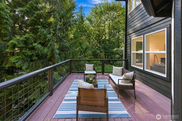4320 Lakeway Drive, Bellingham, WA 98229