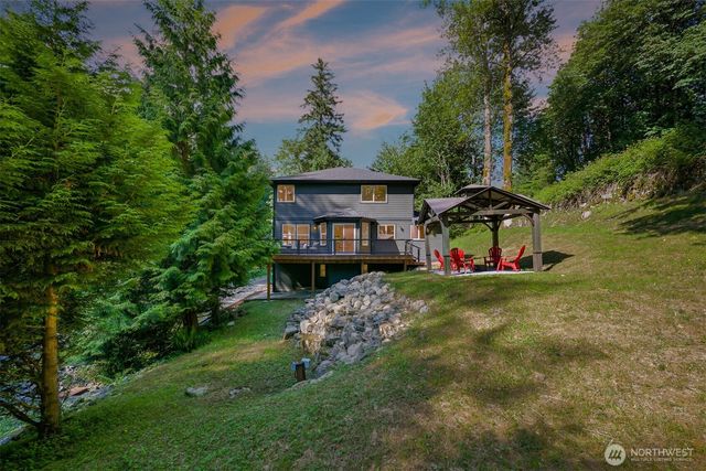 4320 Lakeway Drive, Bellingham, WA 98229