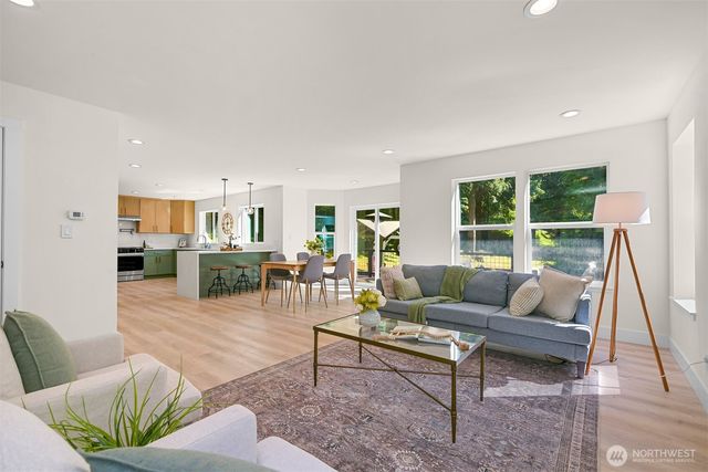 4320 Lakeway Drive, Bellingham, WA 98229