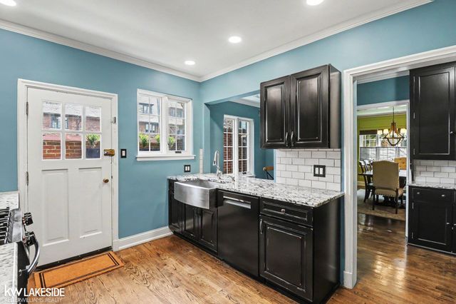 286 Rivard Boulevard, Grosse Pointe, MI 48230