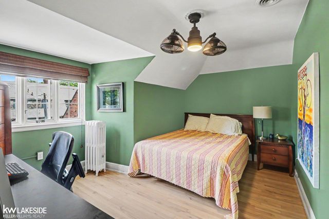 286 Rivard Boulevard, Grosse Pointe, MI 48230