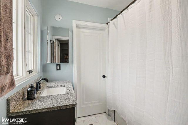 286 Rivard Boulevard, Grosse Pointe, MI 48230