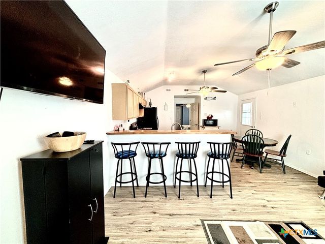 101 N 13th Street, Seadrift, TX 77983