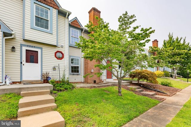2211 HAMWAY DR, Fredericksburg, VA 22407