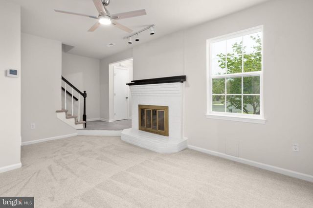 2211 HAMWAY DR, Fredericksburg, VA 22407