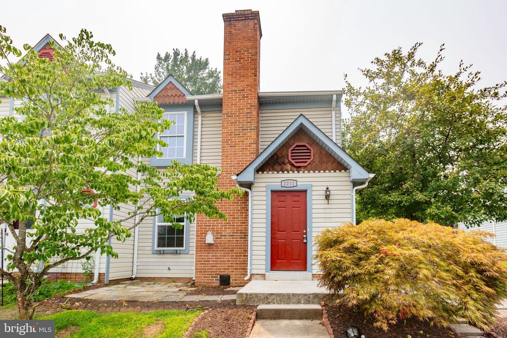 2211 HAMWAY DR, Fredericksburg, VA 22407