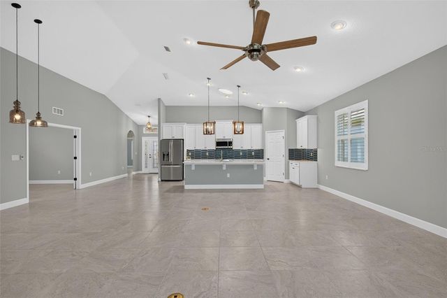 37 LAGOON WAY, Palm Coast, FL 32137