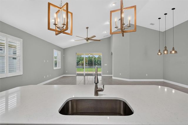 37 LAGOON WAY, Palm Coast, FL 32137