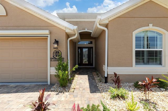 37 LAGOON WAY, Palm Coast, FL 32137