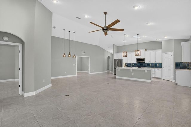 37 LAGOON WAY, Palm Coast, FL 32137