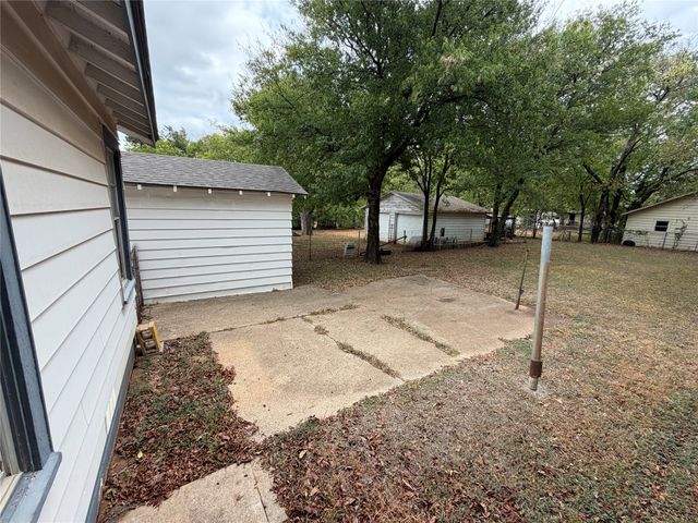 117 Moon Street, Cleburne, TX 76033