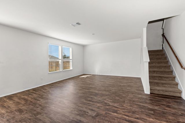 457 Bedford Falls LN, Jarrell, TX 76537